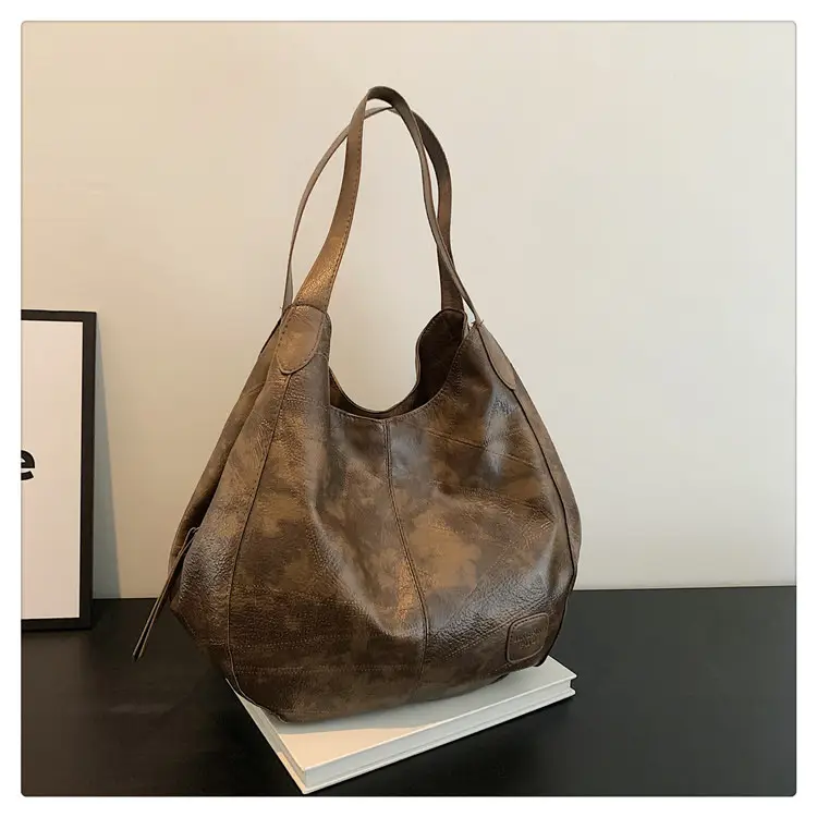 Women's 2024 Retro Leather Tote Bag Large Capacity — feature 32