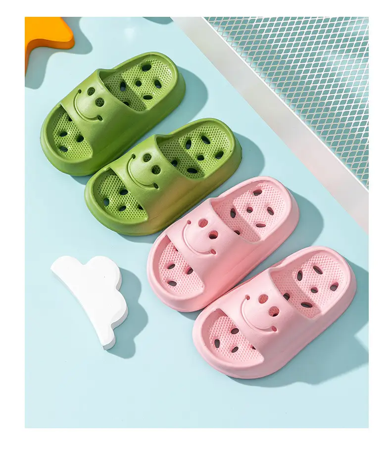 Children's Bath Bathroom Slippers Summer Non-slip Hollow Water Leakage Non-stinky Feet Indoor Household Soft Bottom Sandals for Boys and Girls — feature 25