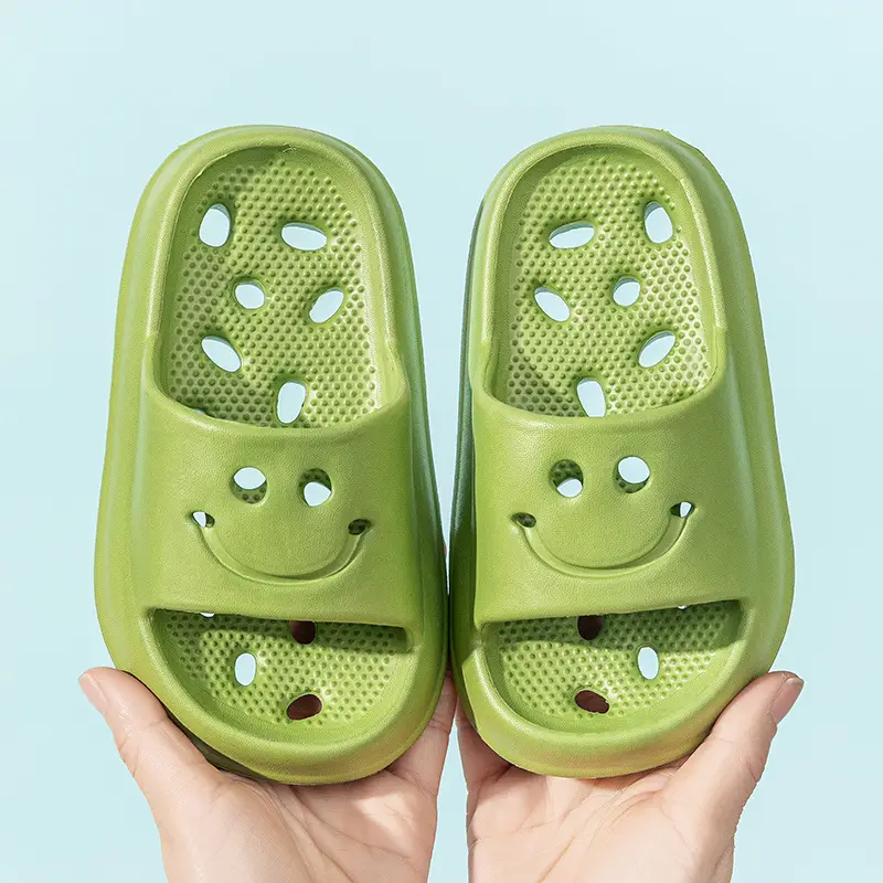Children's Bath Bathroom Slippers Summer Non-slip Hollow Water Leakage Non-stinky Feet Indoor Household Soft Bottom Sandals for Boys and Girls - Image 5
