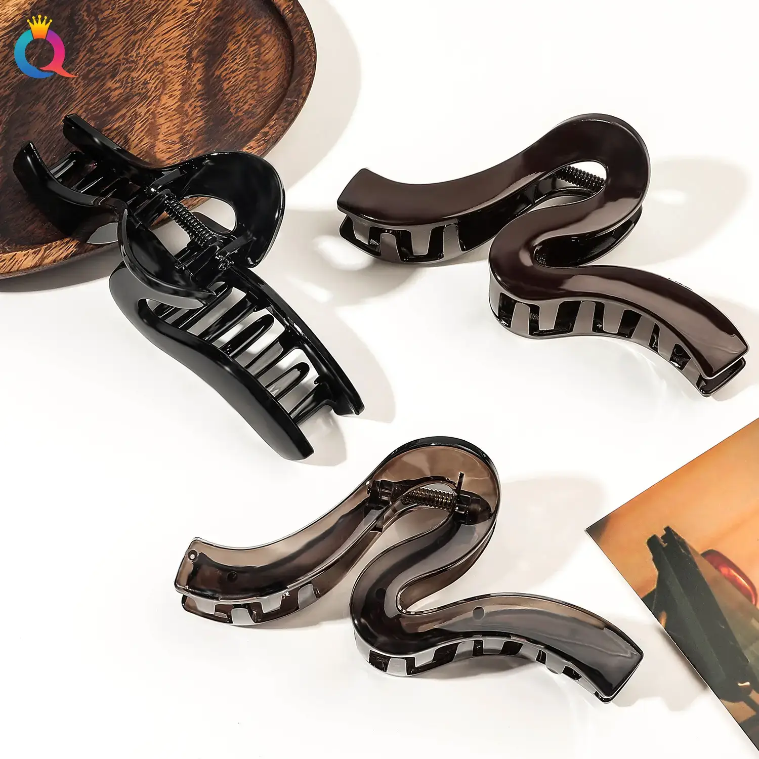 Qiyue Black Shark Hair Clip for Women Men — feature 19