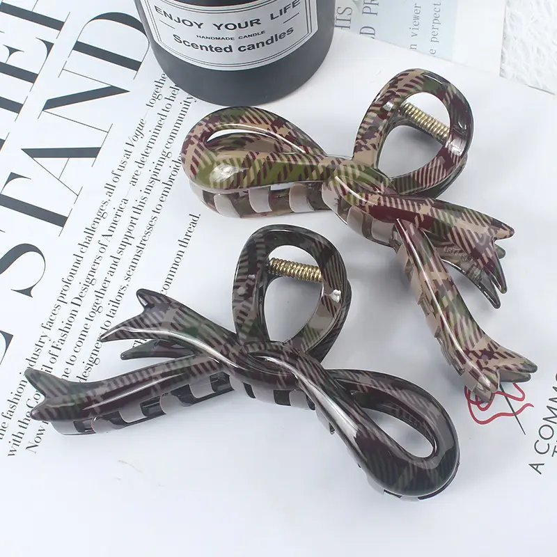 Asymmetrical Acrylic Hair Clip for Ponytail & Accessory Use - Image 24