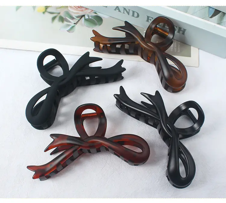 Asymmetrical Acrylic Hair Clip for Ponytail & Accessory Use — feature 6