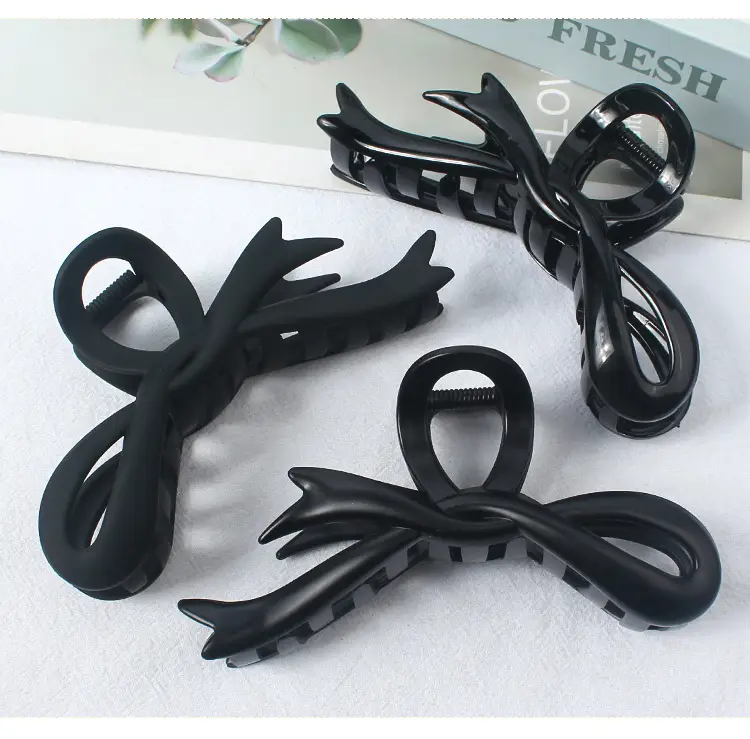 Asymmetrical Acrylic Hair Clip for Ponytail & Accessory Use — feature 8