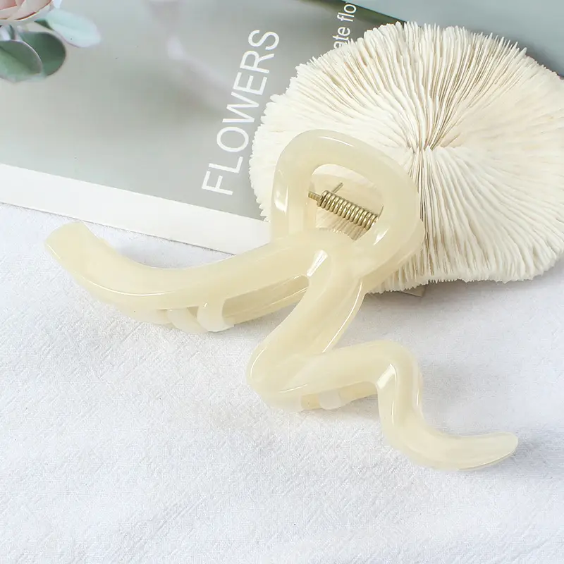 2024 New Spring Frosted Hair Clip Women Large Wave - Image 4