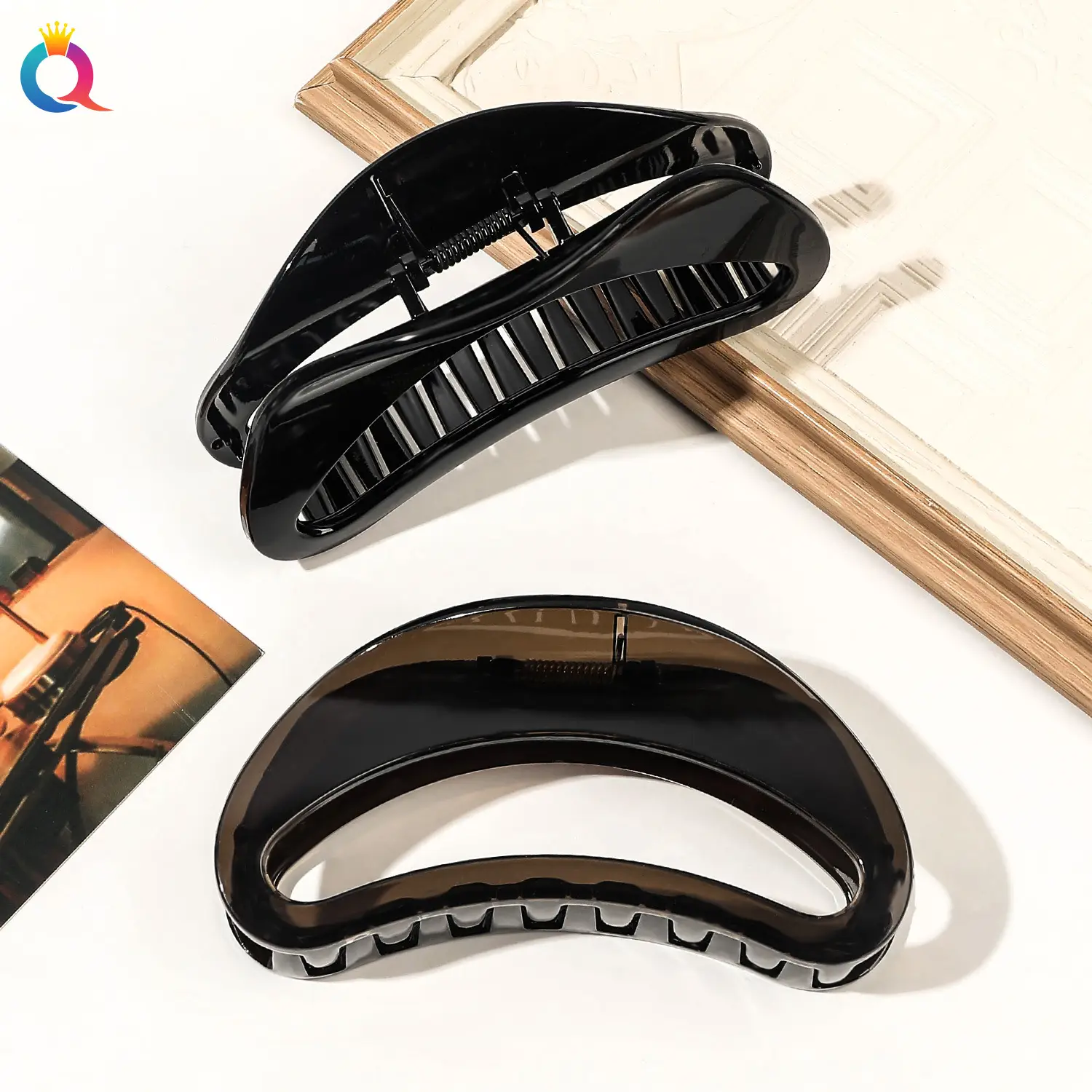 Qiyue Black Shark Hair Grab Clip Large — feature 21