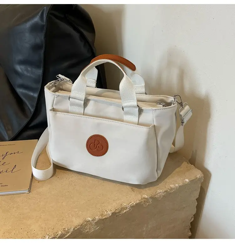 Women's White Leather Shoulder Crossbody Bag 2024 — feature 17