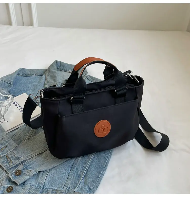 Women's White Leather Shoulder Crossbody Bag 2024 — feature 24