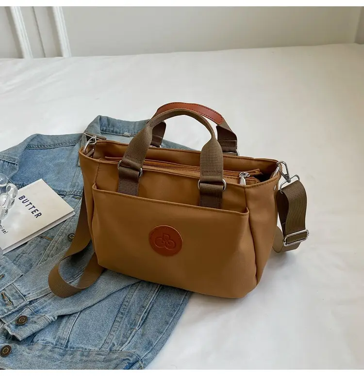 Women's White Leather Shoulder Crossbody Bag 2024 — feature 28