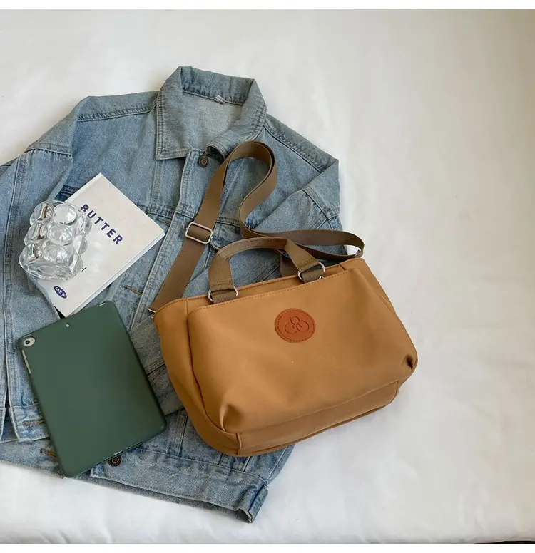 Women's White Leather Shoulder Crossbody Bag 2024 — feature 35