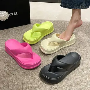 Trendy Furry Slippers for Women, New Autumn and Winter Fashion, Thick-Soled, Fleece-Lined Maternity Shoes, Height-Increasing Cotton Slippers — feature 3
