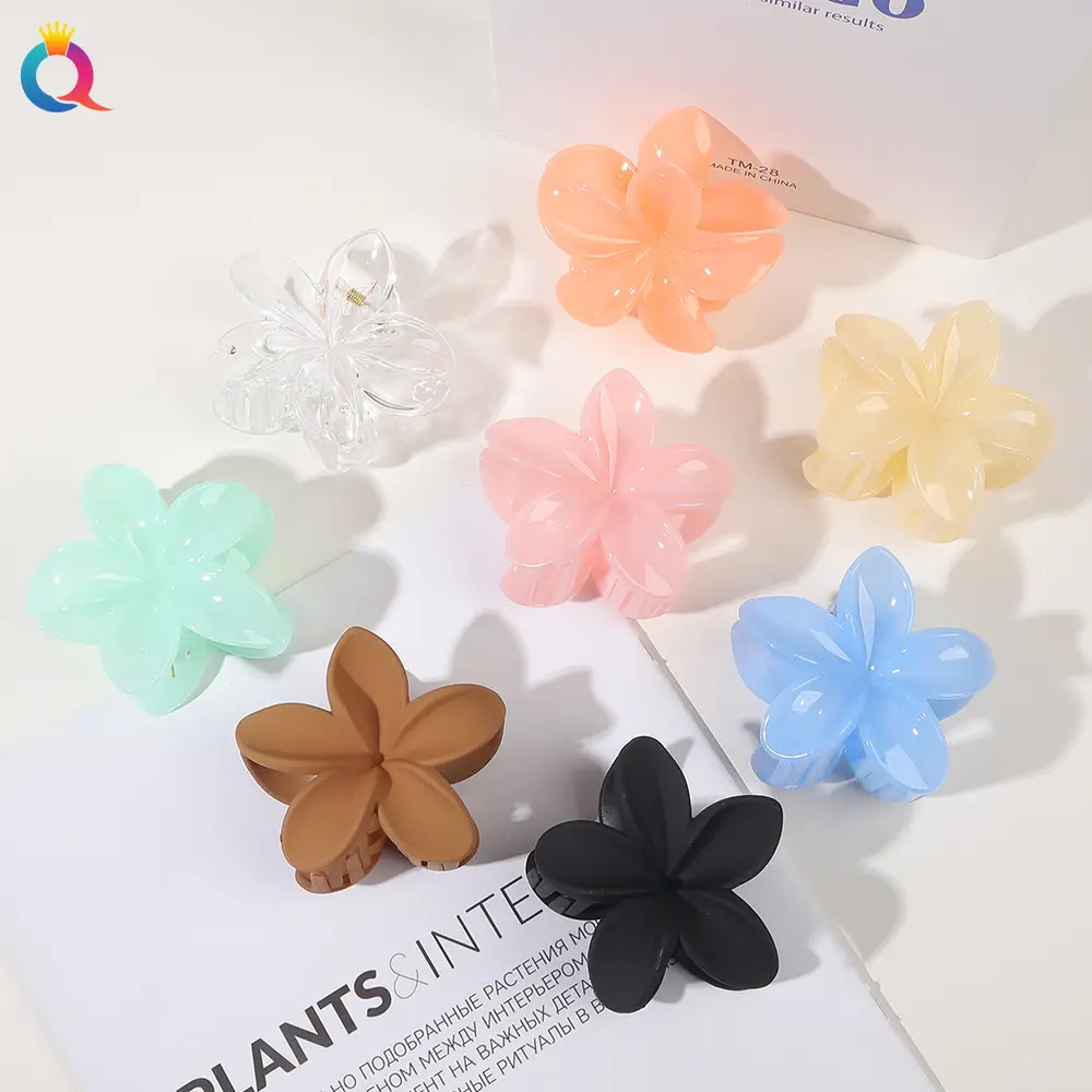 Transparent Flower Hairpin with Grip Clip — feature 30