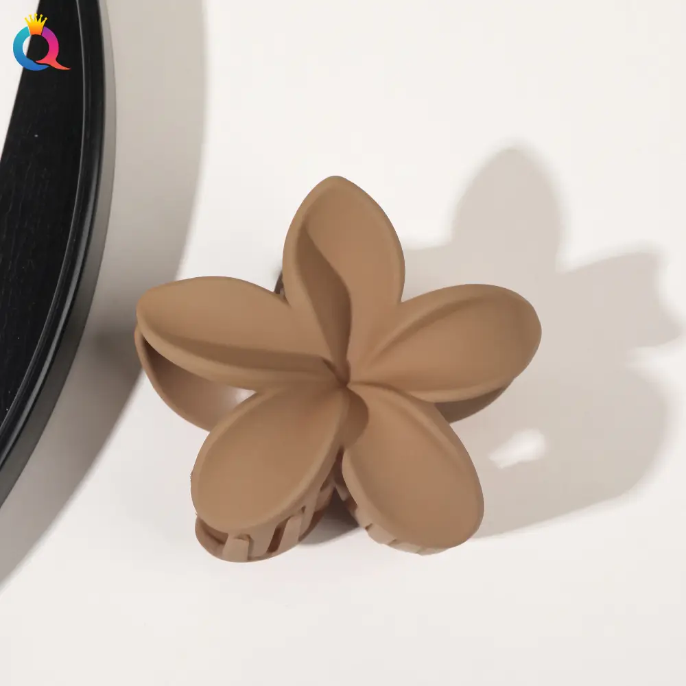 Transparent Flower Hairpin with Grip Clip — feature 49