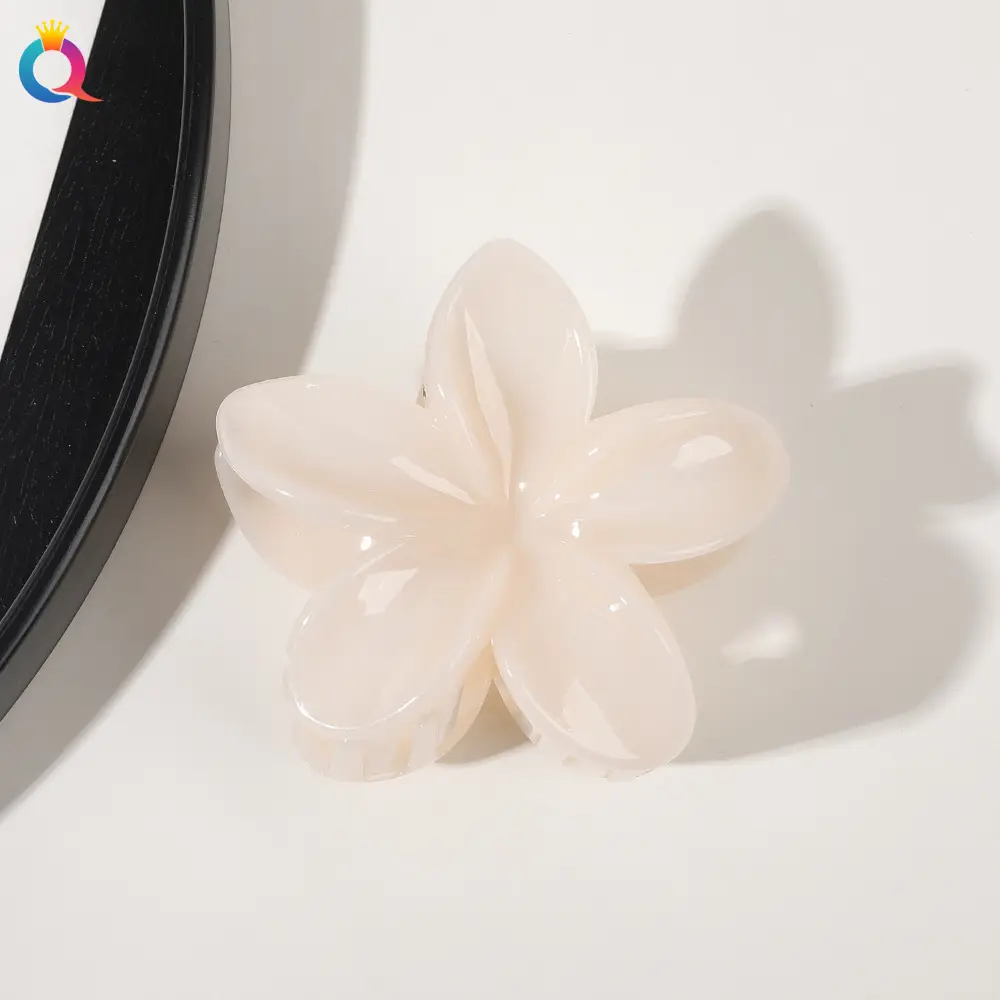 Transparent Flower Hairpin with Grip Clip — feature 51