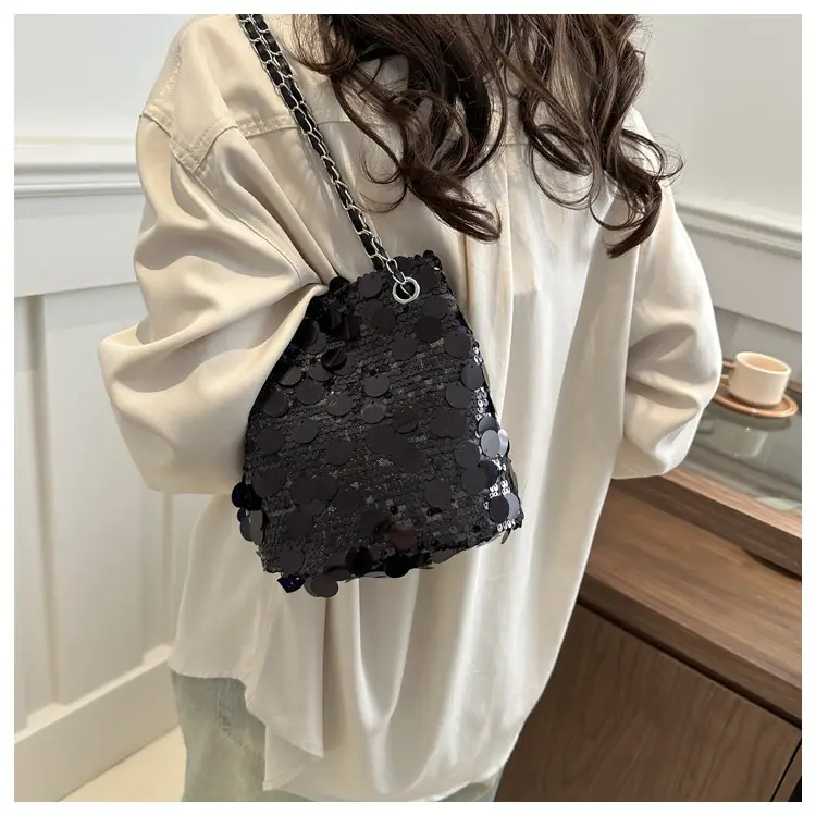 Black Sequin Chain Shoulder Bag for Women 2024 — feature 12