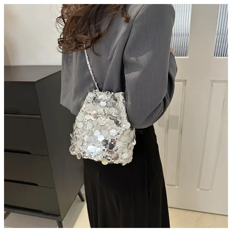 Black Sequin Chain Shoulder Bag for Women 2024 — feature 19