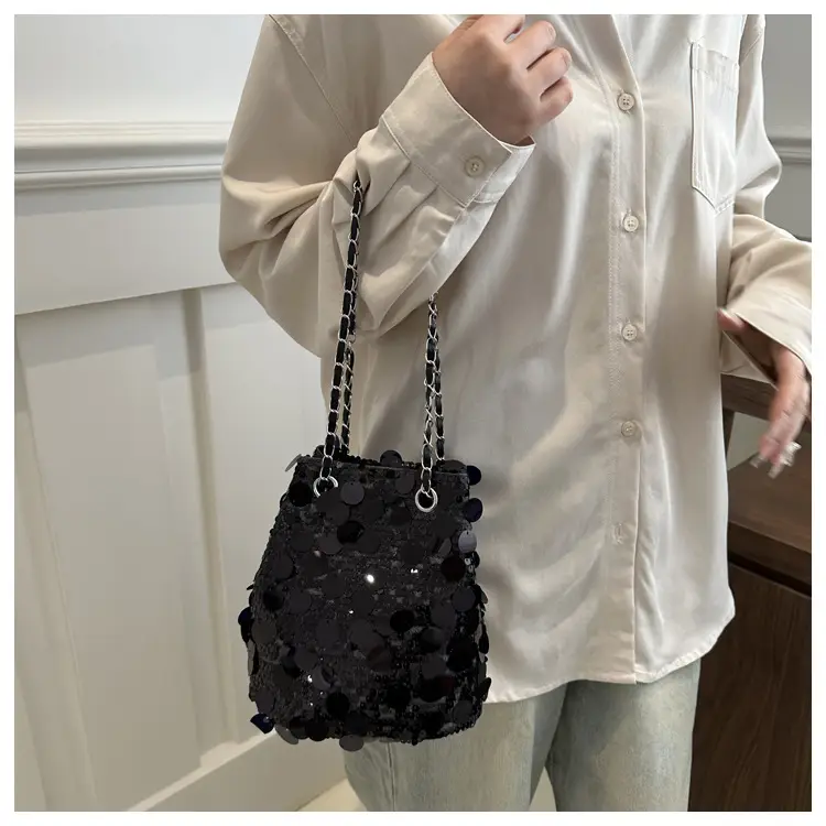 Black Sequin Chain Shoulder Bag for Women 2024 — feature 9