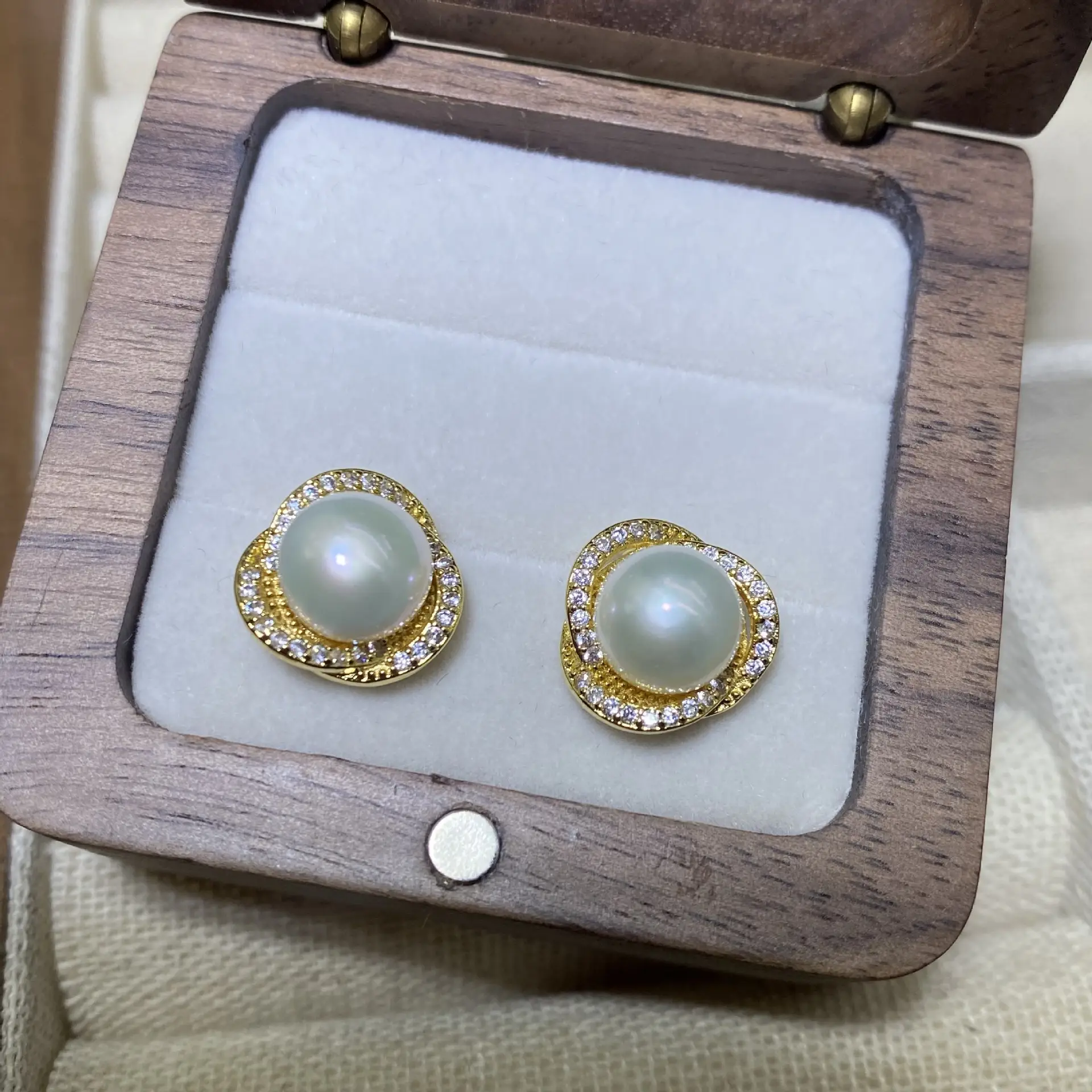 2024 Pearl Earrings Women S925 Silver Light — feature 9