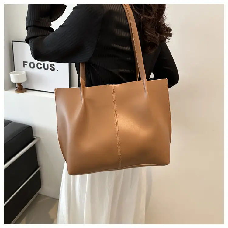 Black Women's Casual Commuter Tote Bag 2024 — feature 13