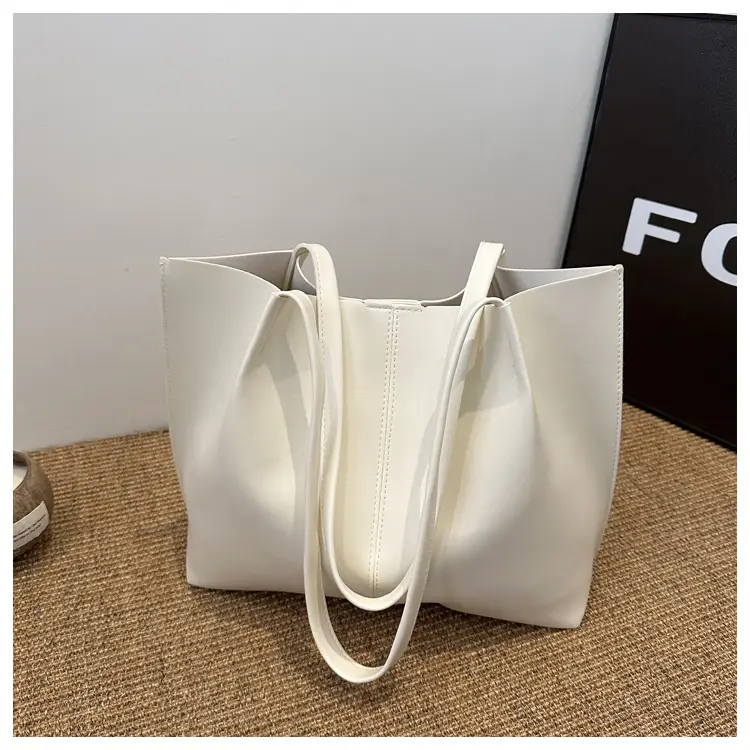 Black Women's Casual Commuter Tote Bag 2024 — feature 17