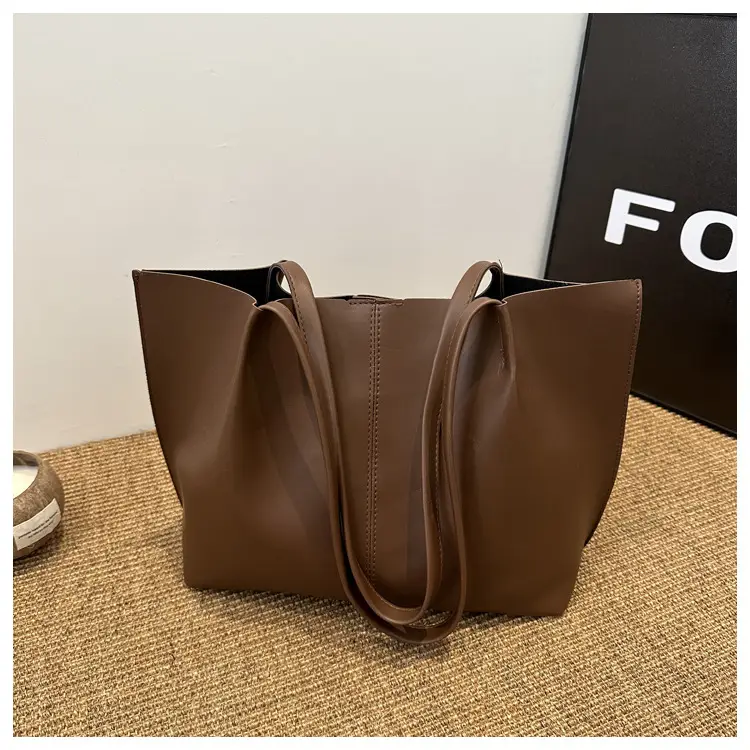 Black Women's Casual Commuter Tote Bag 2024 — feature 19