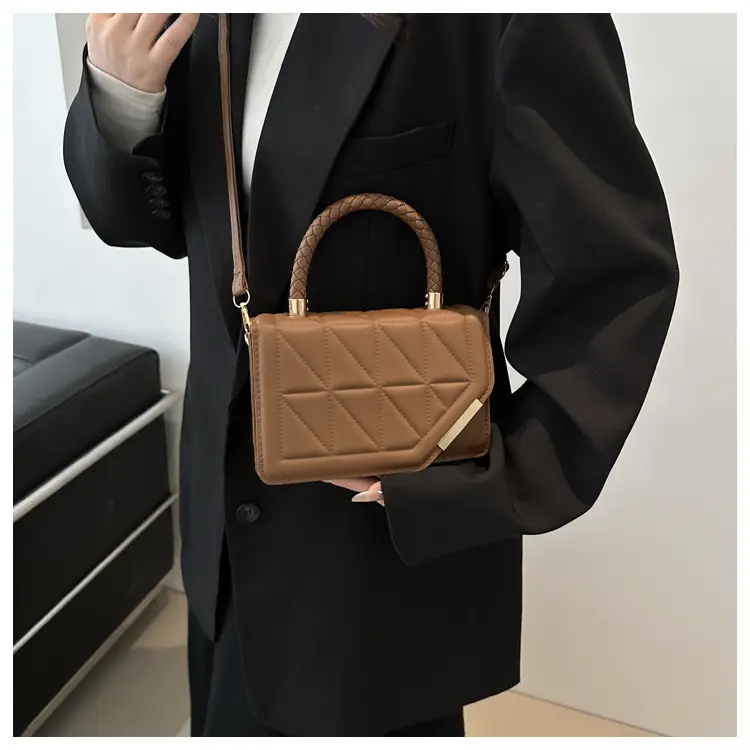 Black Rhombic Quilted Shoulder Bag for Women — feature 15