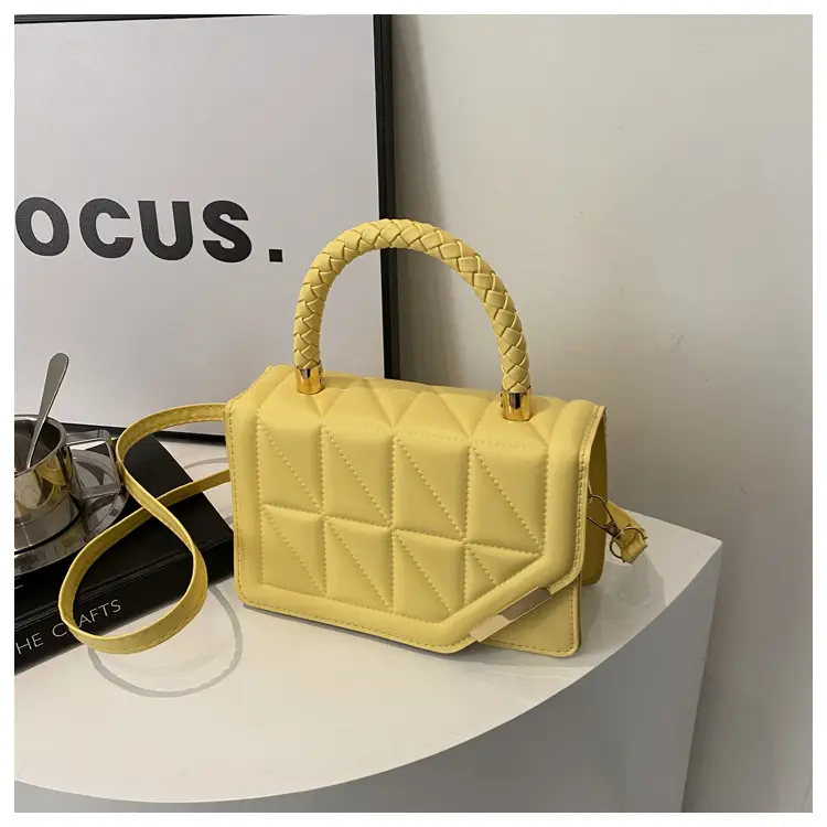 Black Rhombic Quilted Shoulder Bag for Women — feature 24