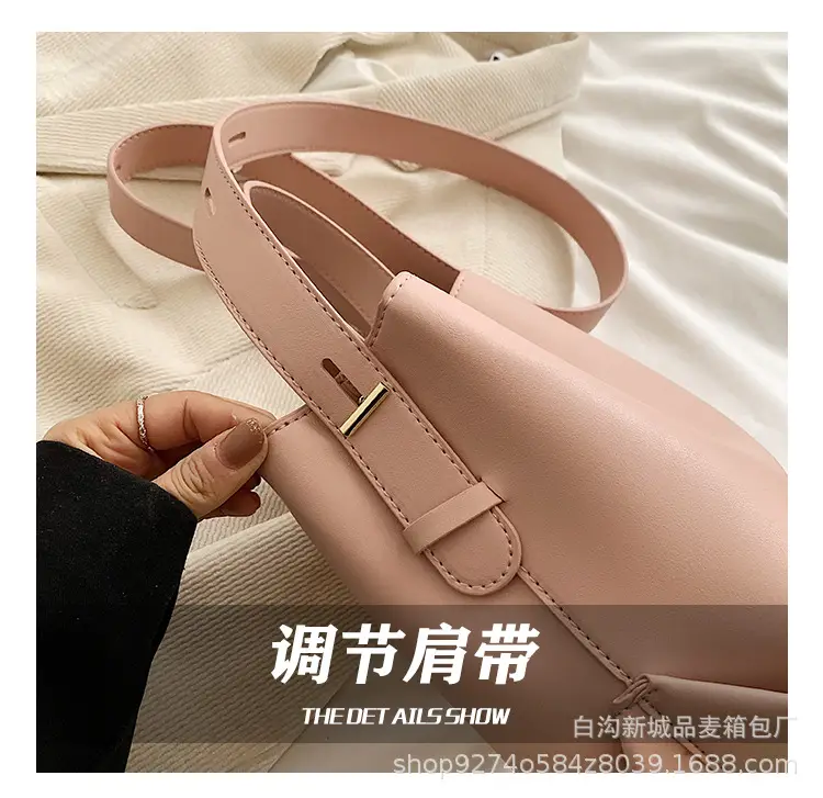 Black French Niche Shoulder Bag for Women 2026 — feature 11