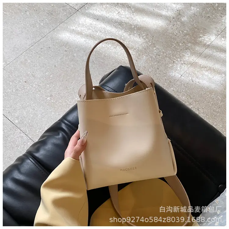 Black French Niche Shoulder Bag for Women 2026 — feature 14