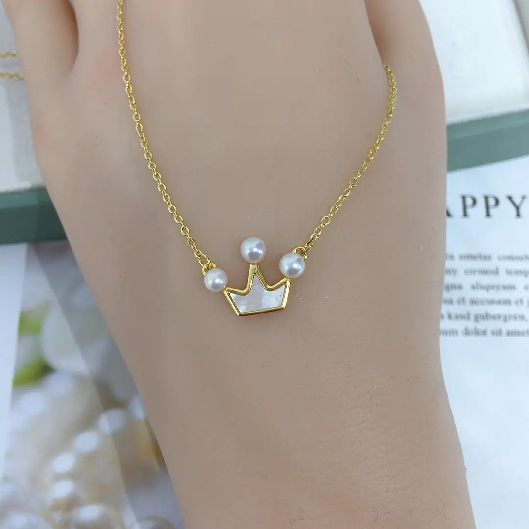 Natural Freshwater Pearl Pendant with Multi-Bead Crown Necklace - Image 3