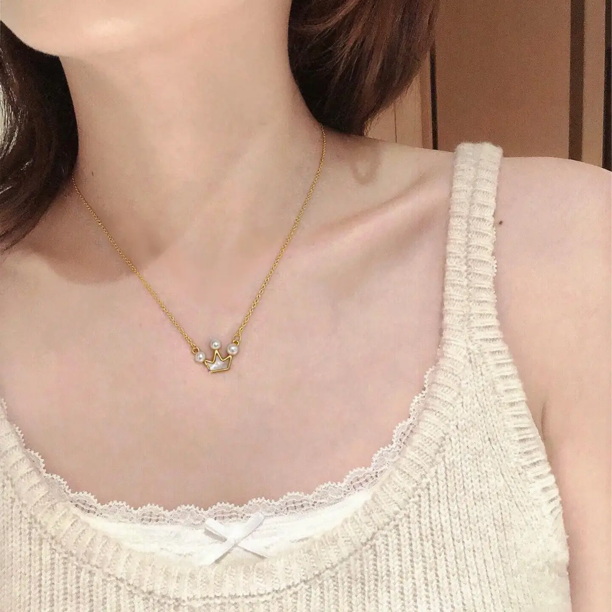 Natural Freshwater Pearl Pendant with Multi-Bead Crown Necklace - Image 5