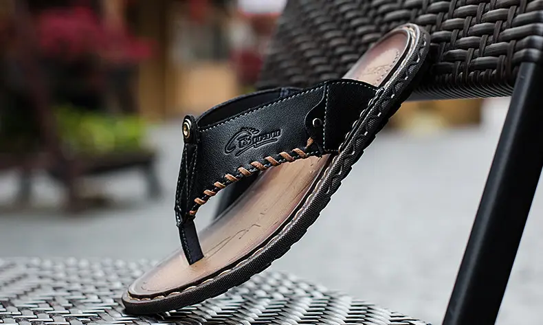 Cross-border men's leather flip-flops summer sandals — feature 26