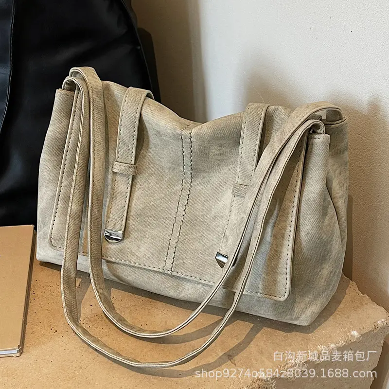Women's Large Capacity Shoulder Bag Brown New Style - Image 6