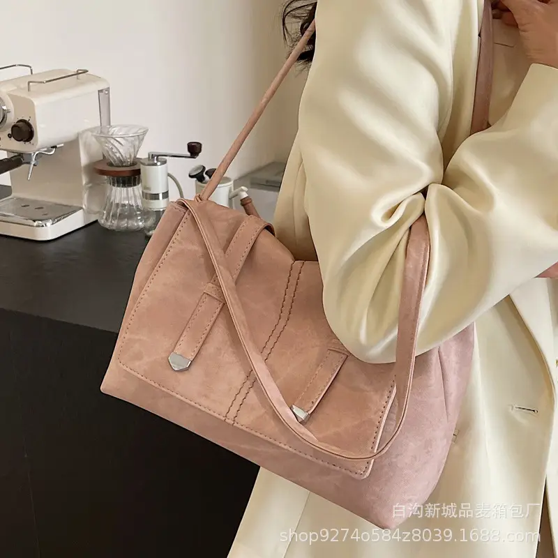 Women's Large Capacity Shoulder Bag Brown New Style - Image 7