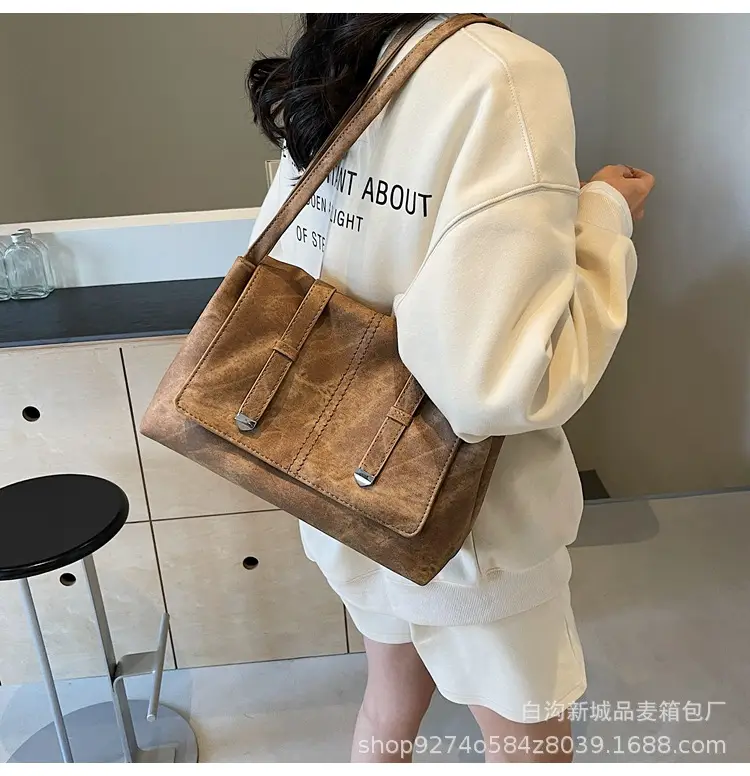 Women's Large Capacity Shoulder Bag Brown New Style — feature 28