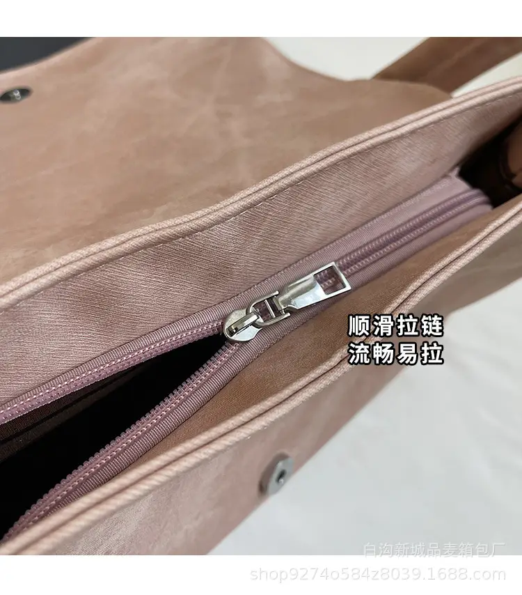 Women's Large Capacity Shoulder Bag Brown New Style — feature 5