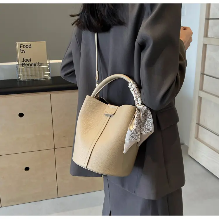 Women's Cream Textured Shoulder Crossbody Bag 2026 — feature 23
