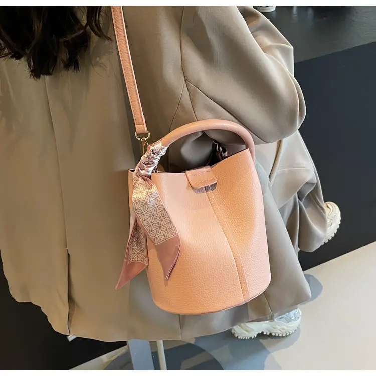 Women's Cream Textured Shoulder Crossbody Bag 2026 — feature 25