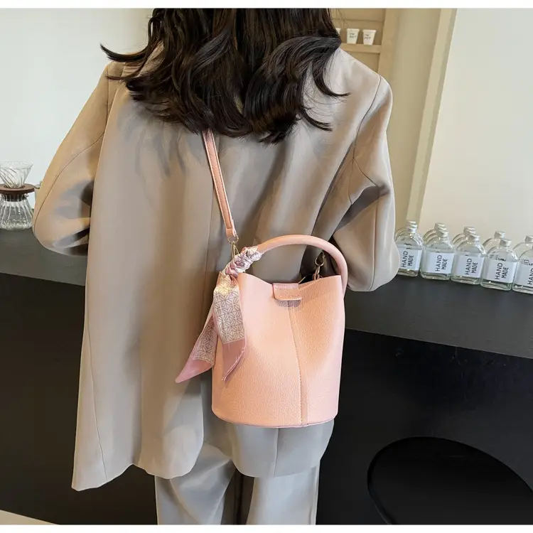 Women's Cream Textured Shoulder Crossbody Bag 2026 — feature 26