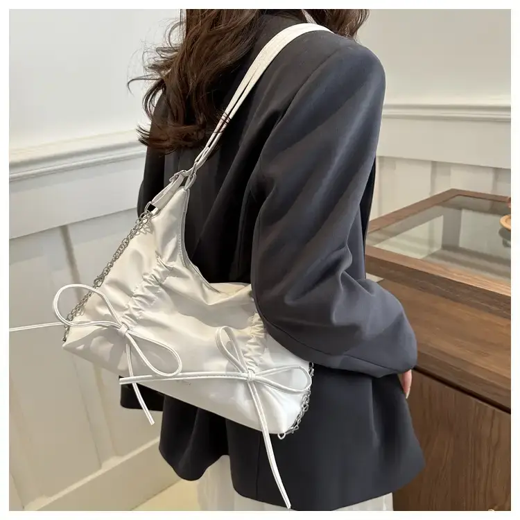 Silver Metallic Large Capacity Women's Tote Bag — feature 11
