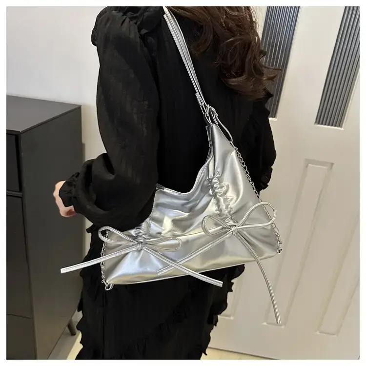 Silver Metallic Large Capacity Women's Tote Bag — feature 17