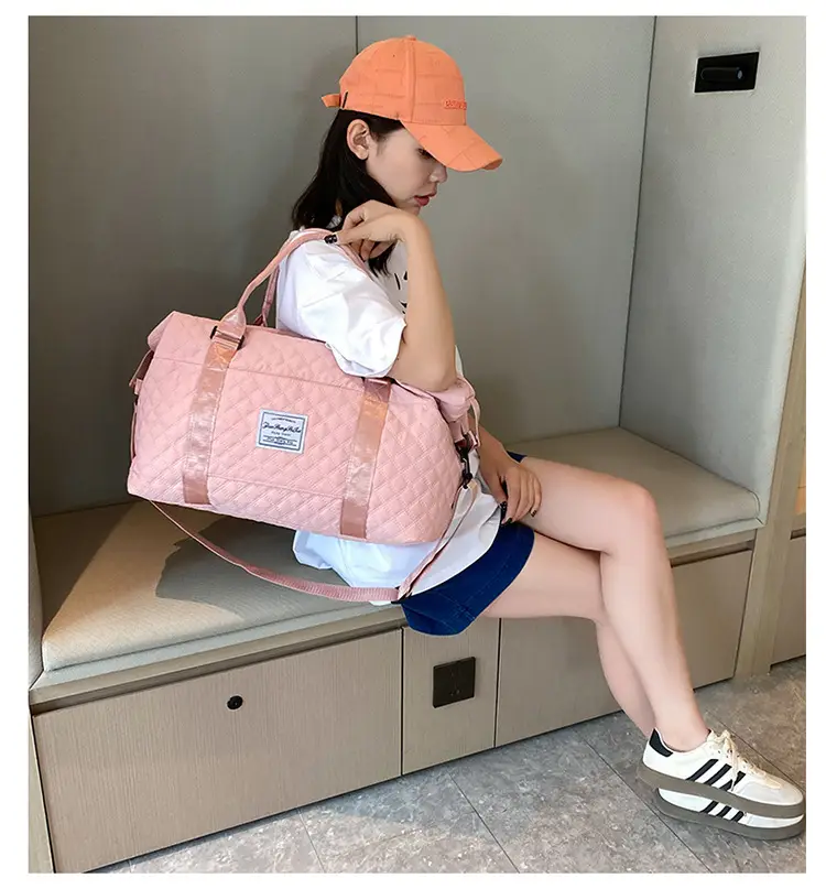 Pink Quilted Travel Bag with Shoulder Strap — feature 7