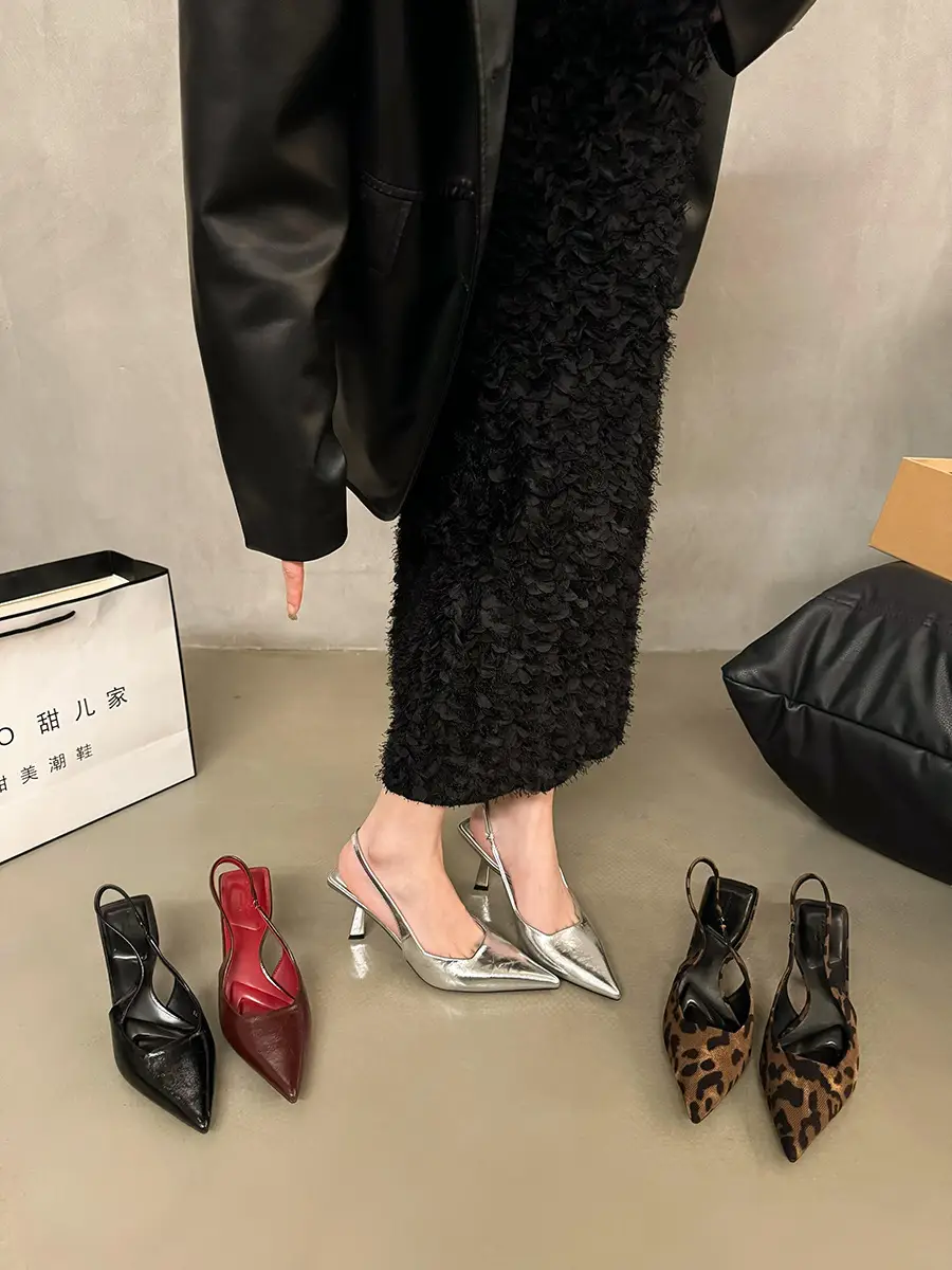 French Niche High-end Silver Toe Sandals Women's Shoes 2024 Spring and Summer Elegant Celebrity Style High Heeled Single-layer Shoes — feature 1