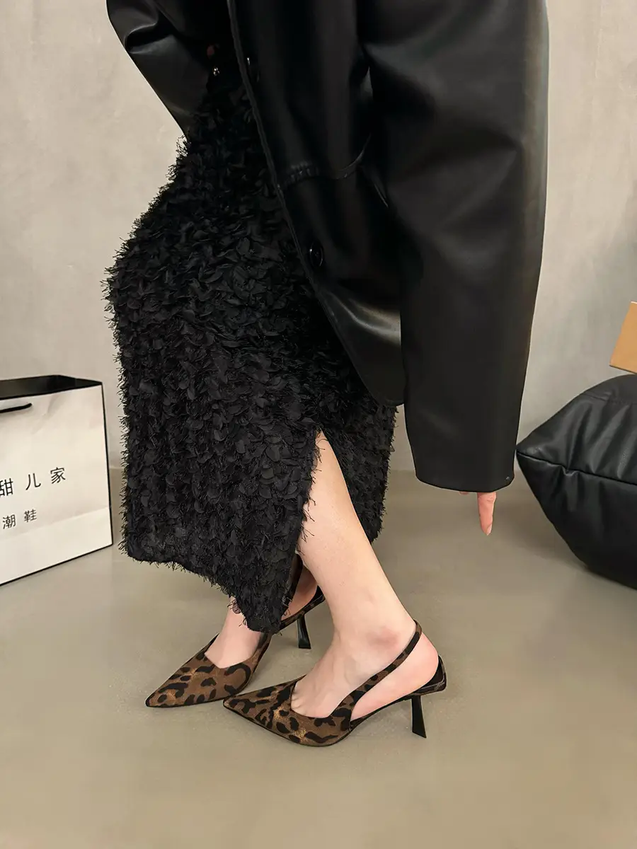 French Niche High-end Silver Toe Sandals Women's Shoes 2024 Spring and Summer Elegant Celebrity Style High Heeled Single-layer Shoes — feature 4