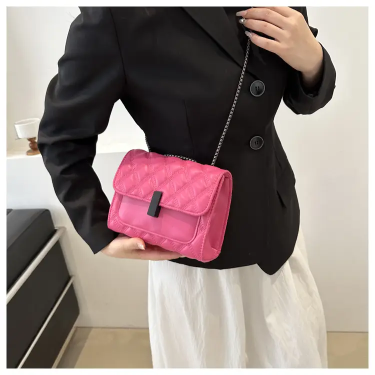 White Rhombic Chain Lock Shoulder Bag for Women — feature 19