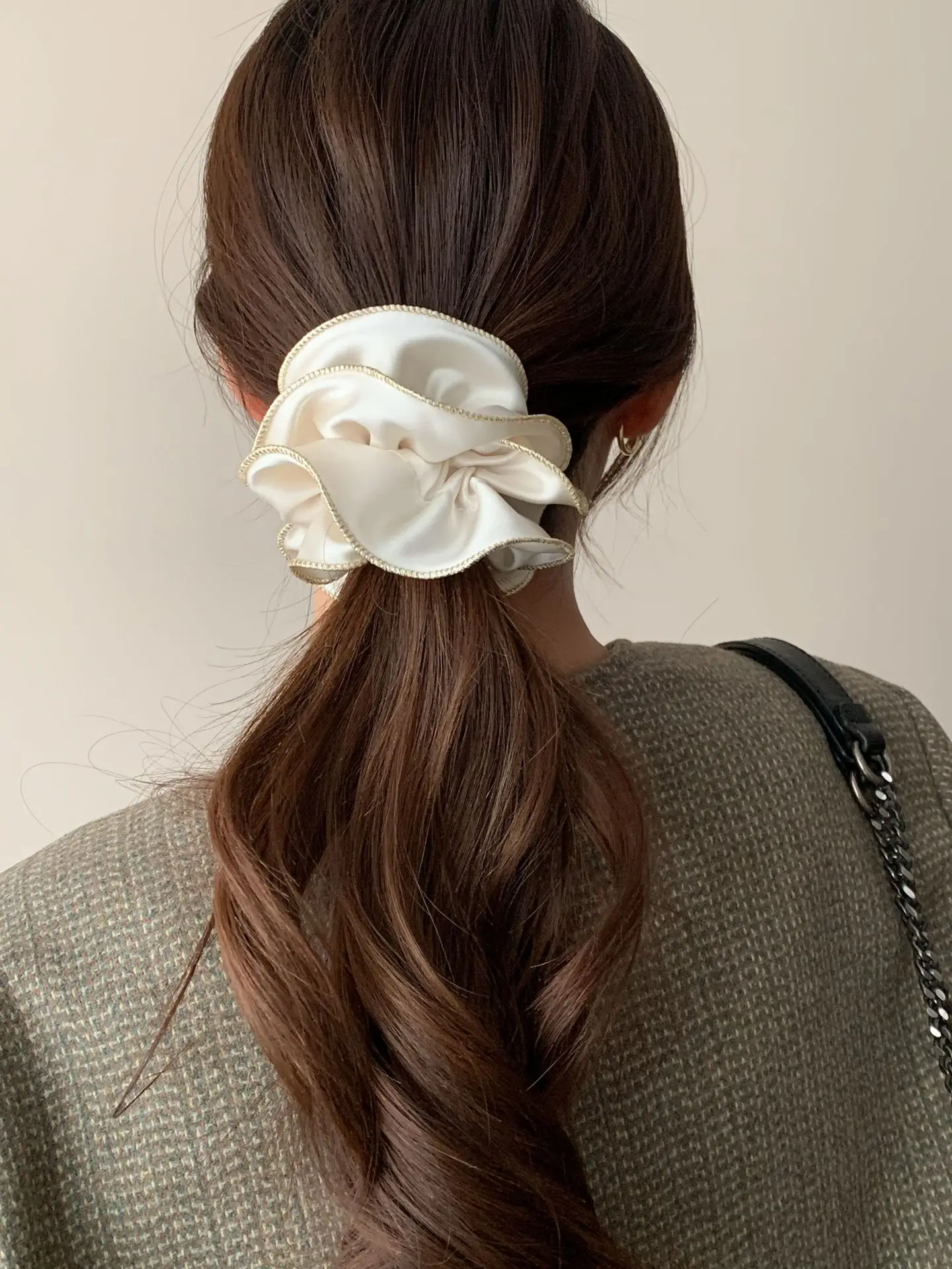 Elegant Satin Hair Ring for Women — feature 9