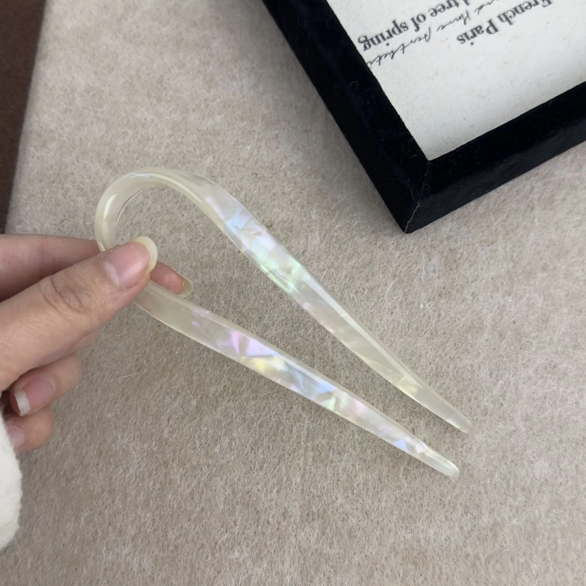 U-shaped Hairpin for Daily Commuters 2024 — feature 5