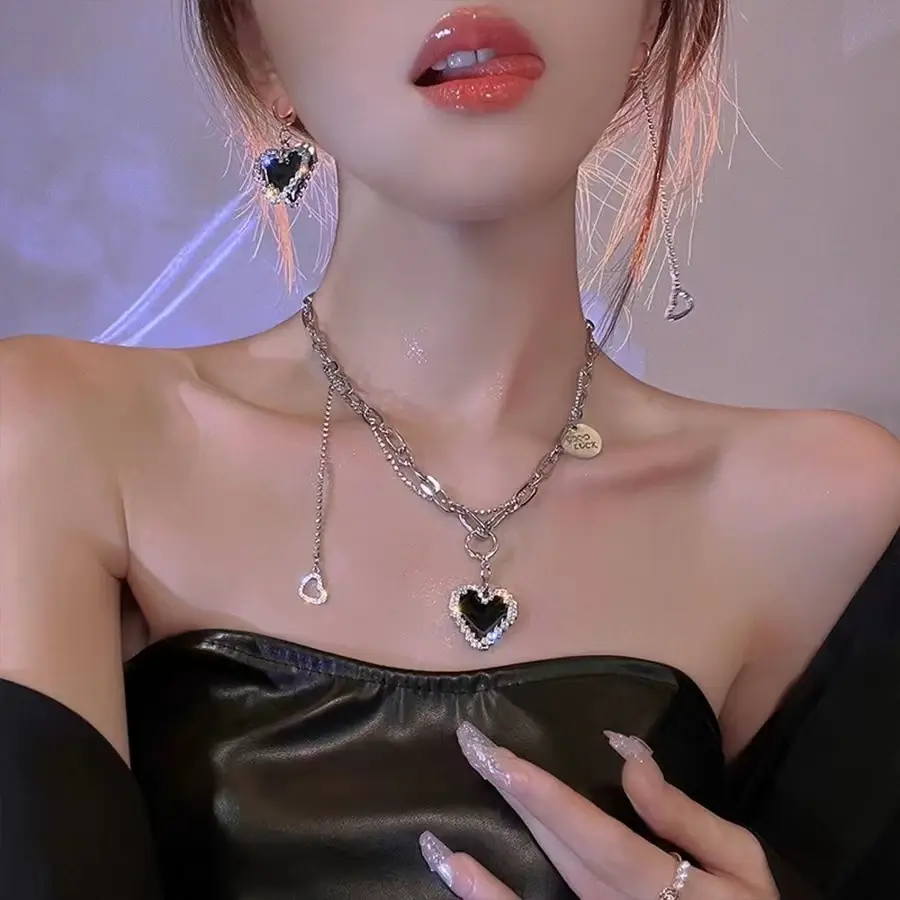 High-end Pearl Pendant Necklace for Women - Image 17