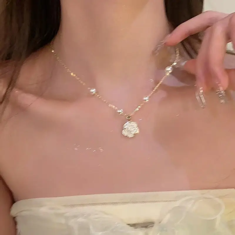High-end Pearl Pendant Necklace for Women - Image 18