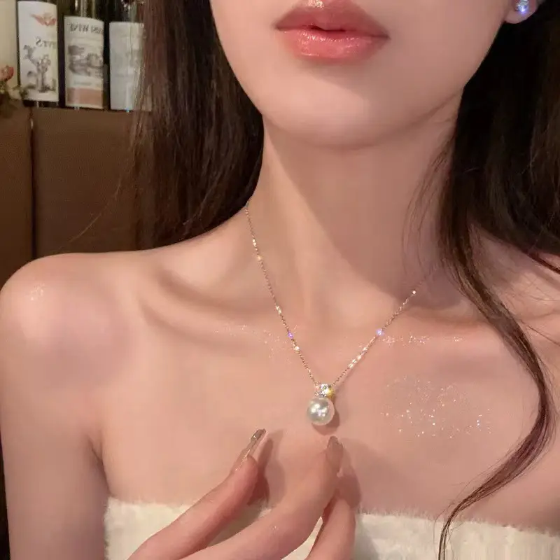 High-end Pearl Pendant Necklace for Women - Image 23
