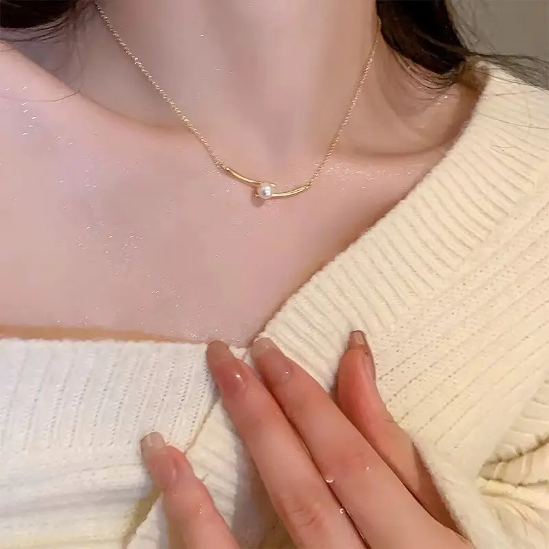 High-end Pearl Pendant Necklace for Women - Image 7